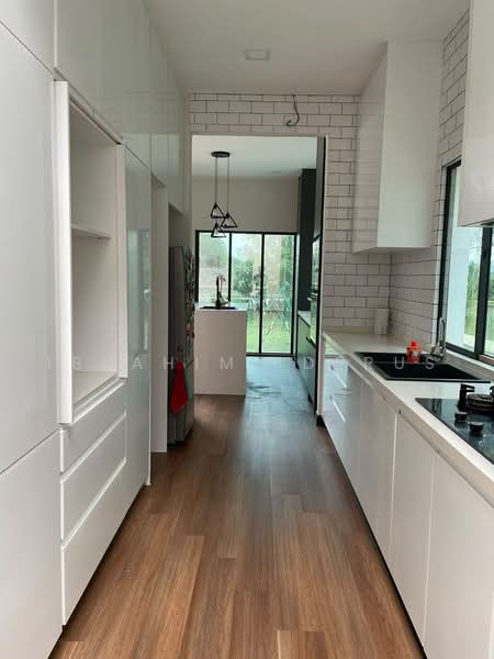 Rumah Berkembar untuk Dijual di Bandar Baru Salak Tinggi (Sepang) - Ibrahim Iderus - Kitchen - PropertyGuru.com.my
