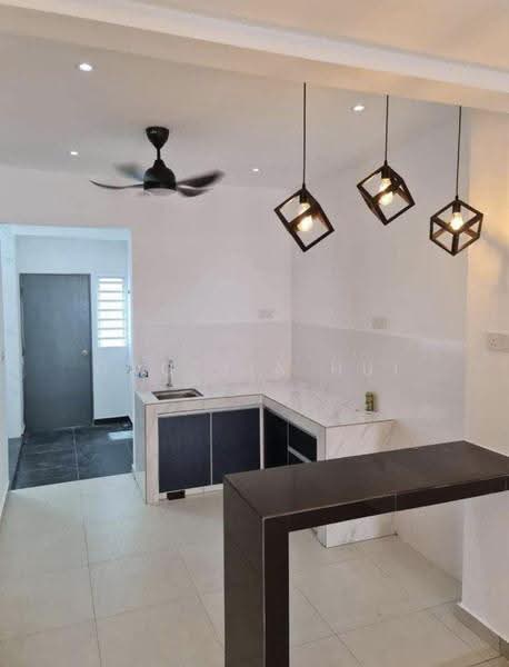 Terraced House for Rent in Bandar Springhill (Jimah) - Ong Jia Hui - PropertyGuru.com.my
