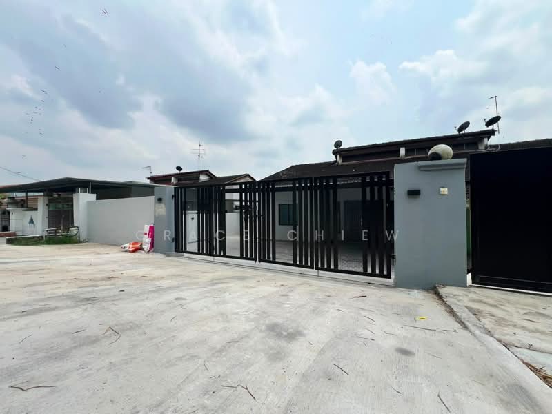 Semi-Detached House for Sale in Johor Bahru (Johor) - Grace Chiew - Exterior - PropertyGuru.com.my