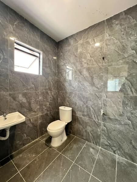 Semi-Detached House for Sale in Johor Bahru (Johor) - Grace Chiew - Bathroom - PropertyGuru.com.my