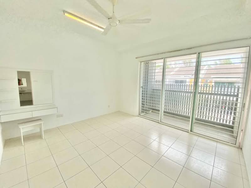 Rumah Teres 2-Tingkat untuk Dijual di Kajang (Selangor) - Ahmad Farhi - Bedroom - PropertyGuru.com.my
