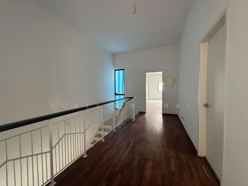 Cluster House for Sale in Setia Tropika (Johor Bahru) - Roselynn Chai - Corridor - PropertyGuru.com.my