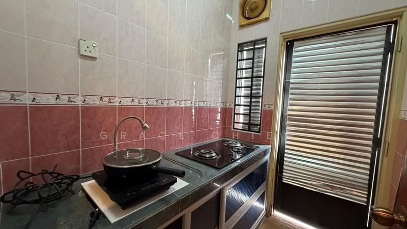Rumah Teres 1-Tingkat untuk Disewa di Taman Setia Indah (Tebrau) - Grace Chiew - Kitchen - PropertyGuru.com.my