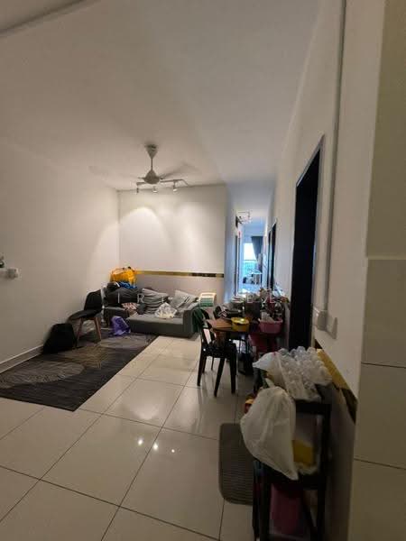 Kondominium untuk Disewa di The Holmes 2 - Iris Lee - Living Room - PropertyGuru.com.my