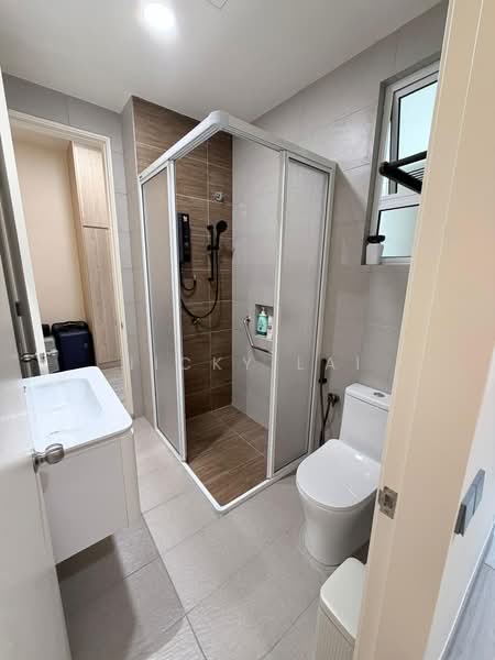 Rumah Teres 2-Tingkat untuk Dijual di Bandar Country Homes (Rawang) - Nicky Lai - Bathroom - PropertyGuru.com.my