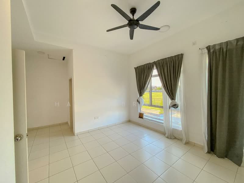 Rumah Teres 2-Tingkat untuk Dijual di Setia Ecohill (Semenyih) - Hawa Ibrahim - PropertyGuru.com.my