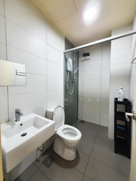 Kediaman Servis untuk Dijual di The Grand @ Kelana Damansara Suite - Allen Tan - Bathroom - PropertyGuru.com.my