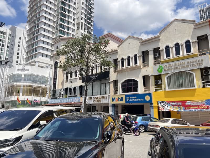 Shop / Office for Rent in Kota Damansara (Selangor) - ViiVii Lim - Exterior - PropertyGuru.com.my