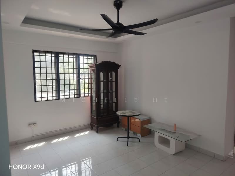 Pangsapuri untuk Disewa di Pangsapuri Persiaran Tanjung - Michelle He - Living Room - PropertyGuru.com.my