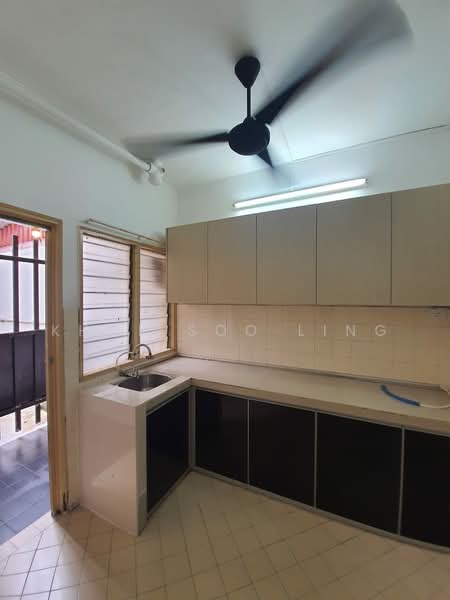 Apartment for Sale at Mon Bisca - Khor Soo Ling - Kitchen - PropertyGuru.com.my