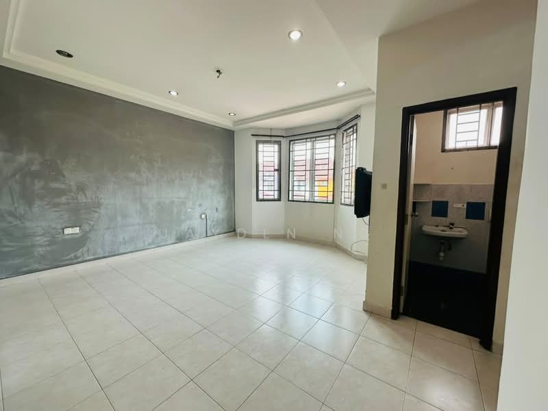 Rumah Teres 2-Tingkat untuk Dijual di Taman Nusa Bestari (Iskandar Puteri (Nusajaya)) - Jayden Ng - Living Room - PropertyGuru.com.my