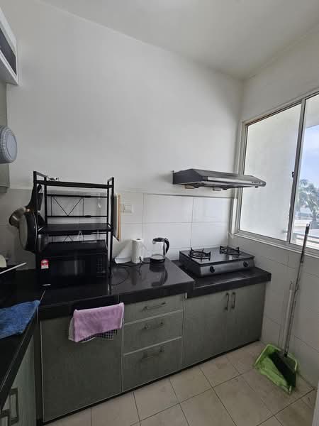 Kondominium untuk Disewa di Zenith Residences - Allen Tan - Kitchen - PropertyGuru.com.my
