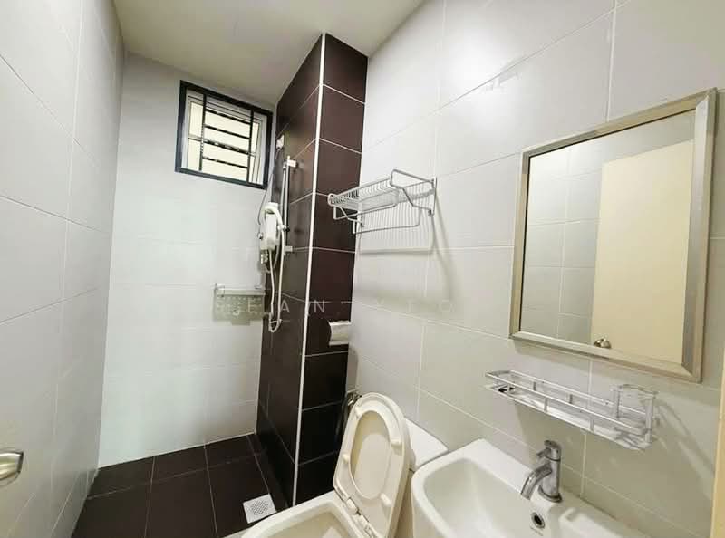 Pangsapuri untuk Dijual di Nusa Heights (Nusa Puncak) - Sean Yeoh - Bathroom - PropertyGuru.com.my