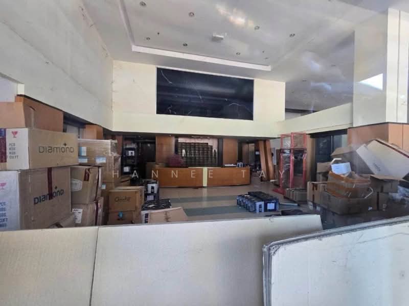 Banglo Komersial untuk Dijual di Seri Kembangan (Selangor) - Hannee Tay - Lobby - PropertyGuru.com.my