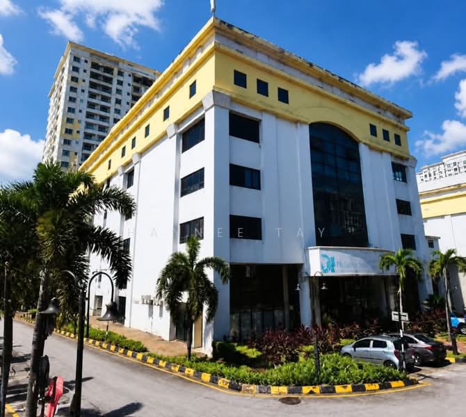 Banglo Komersial untuk Dijual di Seri Kembangan (Selangor) - Hannee Tay - Exterior - PropertyGuru.com.my