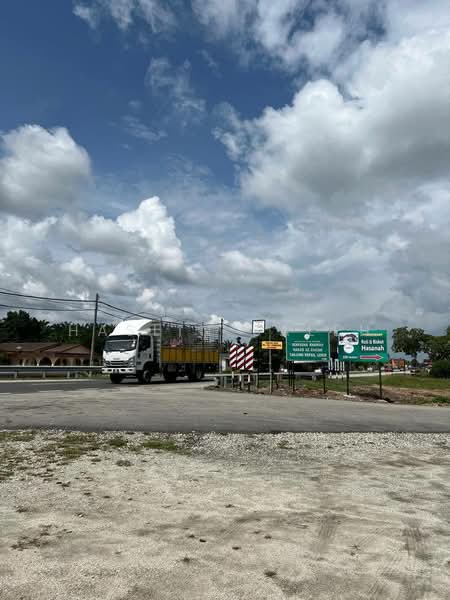Agricultural Land for Sale in Sitiawan (Perak) - Haslin Saleh - Exterior - PropertyGuru.com.my
