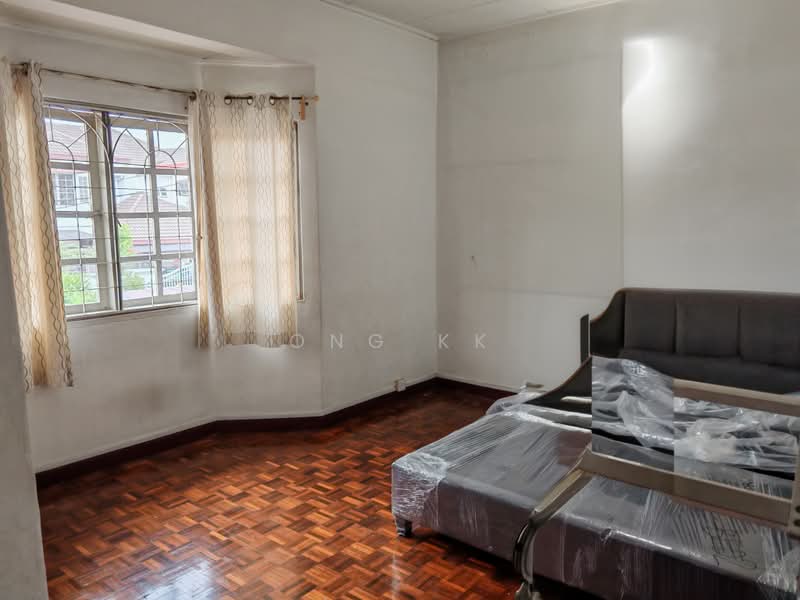 Terraced House for Sale in Bandar Kinrara (Selangor) - Ong KK - Living Room - PropertyGuru.com.my