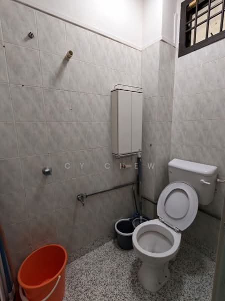 2-storey Terraced House for Rent in Taman Mount Austin (Tebrau) - CY Chew - Bathroom - PropertyGuru.com.my