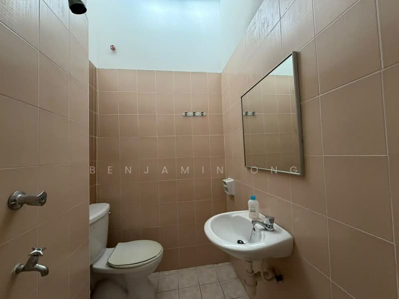 Rumah Teres 1-Tingkat untuk Disewa di Taman Mutiara Rini (Skudai) - Benjamin Ong - Bathroom - PropertyGuru.com.my