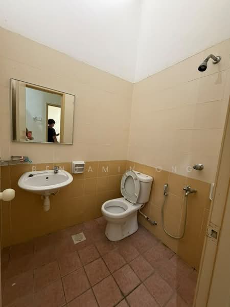Rumah Teres 1-Tingkat untuk Disewa di Taman Mutiara Rini (Skudai) - Benjamin Ong - Bathroom - PropertyGuru.com.my