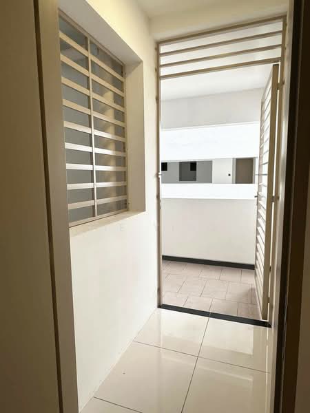 Pangsapuri untuk Disewa di Vivo Executive Apartment - Jie Ying - Corridor - PropertyGuru.com.my