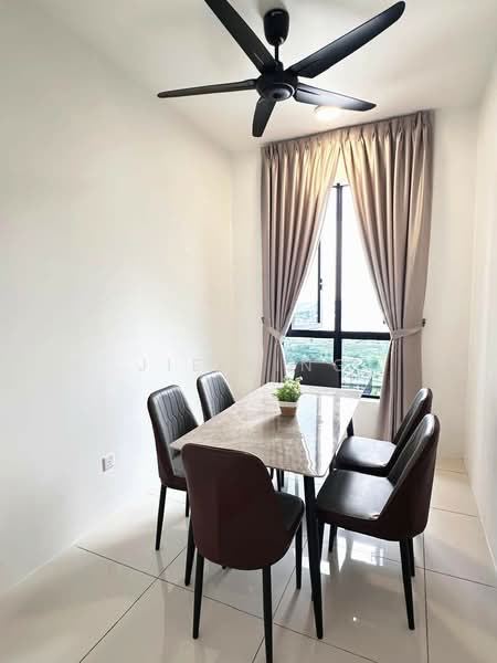 Pangsapuri untuk Disewa di Vivo Executive Apartment - Jie Ying - Dining Room - PropertyGuru.com.my