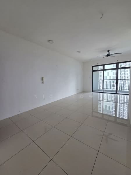 Kediaman Servis untuk Disewa di 8Scape Residence @ Sutera - Nick Low - Living Room - PropertyGuru.com.my