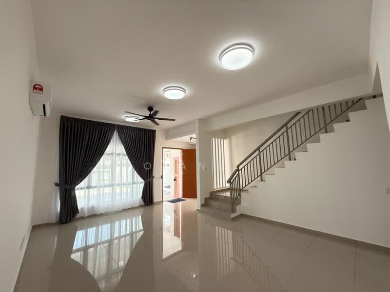 2-storey Terraced House for Rent in Setia Eco Gardens (Gelang Patah) - Yoland . - Living Room - PropertyGuru.com.my
