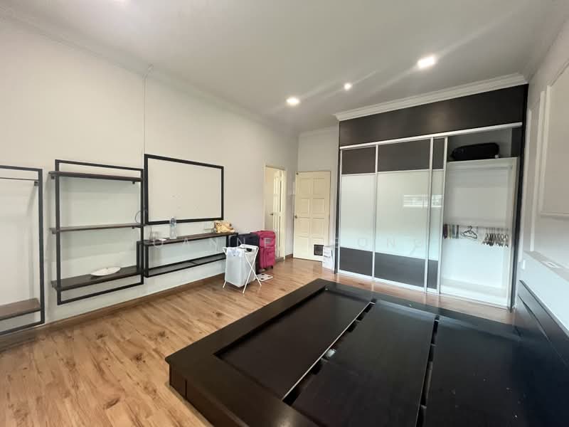 Rumah Teres 2-Tingkat untuk Dijual di Taman Universiti Indah (Seri Kembangan) - Joanne Leong - Bedroom - PropertyGuru.com.my