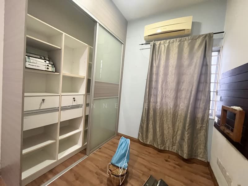 Rumah Teres 2-Tingkat untuk Dijual di Taman Universiti Indah (Seri Kembangan) - Joanne Leong - Bedroom - PropertyGuru.com.my