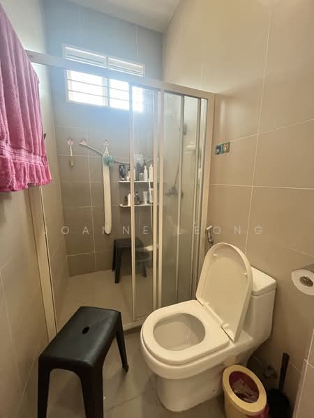 Rumah Teres 2-Tingkat untuk Dijual di Taman Universiti Indah (Seri Kembangan) - Joanne Leong - Bathroom - PropertyGuru.com.my