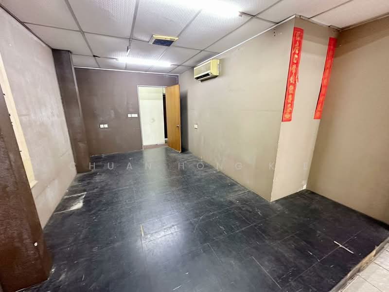 Kedai untuk Disewa di Skudai (Johor) - Chuan Hong Kee - Interior - PropertyGuru.com.my