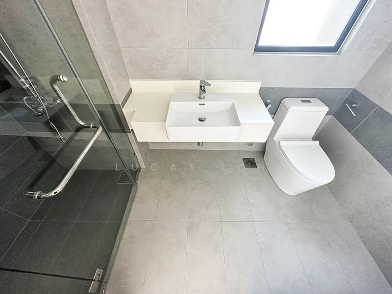2-storey Terraced House for Sale in Sungai Buloh (Selangor) - Lucas Loh - Bathroom - PropertyGuru.com.my