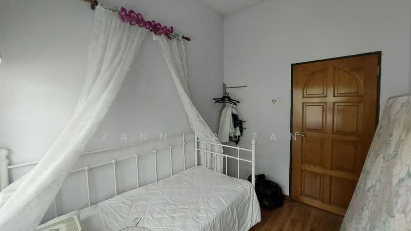 Bungalow House untuk Dijual di Desa Melor (Serendah) - Zann Fauzan - Bedroom - PropertyGuru.com.my