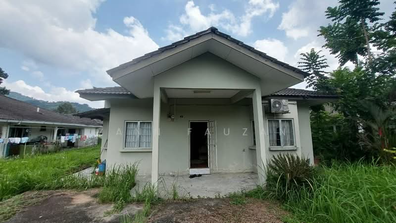 Bungalow House untuk Dijual di Desa Melor (Serendah) - Zann Fauzan - Exterior - PropertyGuru.com.my