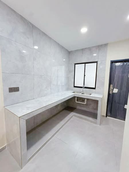 2-storey Terraced House for Sale in Tebrau (Johor) - Bella Goh - Kitchen - PropertyGuru.com.my