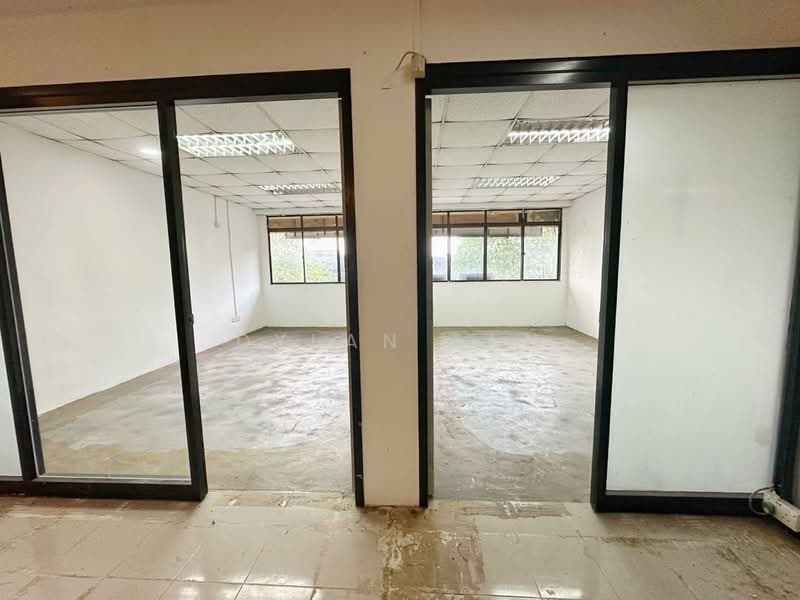 Kedai untuk Disewa di Skudai (Johor) - Dylan Tan - Interior - PropertyGuru.com.my