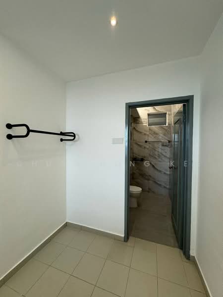 Pangsapuri untuk Disewa di Lake View Suites - Chuan Hong Kee - PropertyGuru.com.my