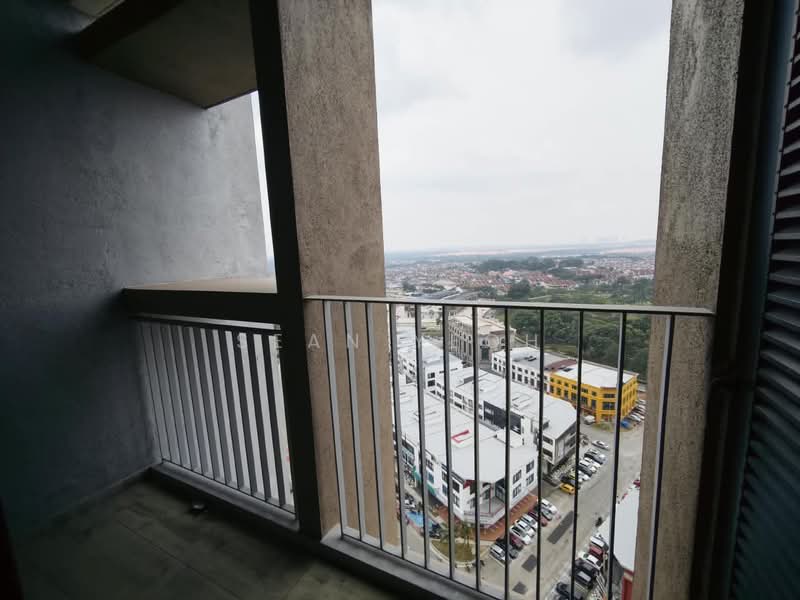 Kediaman Servis untuk Dijual di Sky Trees - Sean Yeoh - Balcony - PropertyGuru.com.my