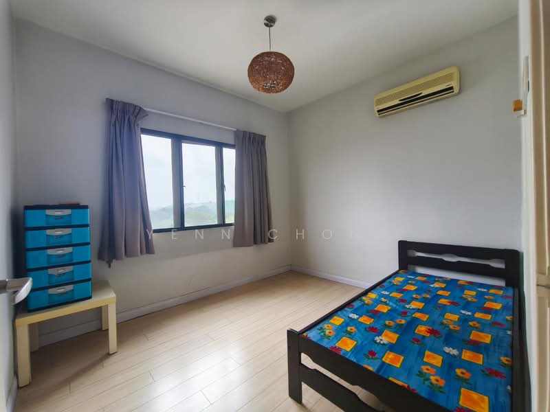 Pangsapuri untuk Dijual di Anjung Hijau (Greenfields) - Yenn Chong - Bedroom - PropertyGuru.com.my