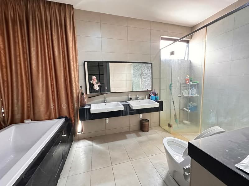 Semi-Detached House for Sale in Putrajaya (Putrajaya) - Sofea Md Saad - Bathroom - PropertyGuru.com.my