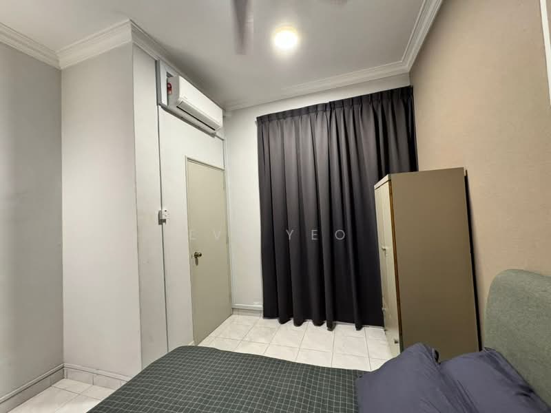 Rumah Teres 2-Tingkat untuk Dijual di Taman Molek (Johor Bahru) - Eva Yeo - Bedroom - PropertyGuru.com.my