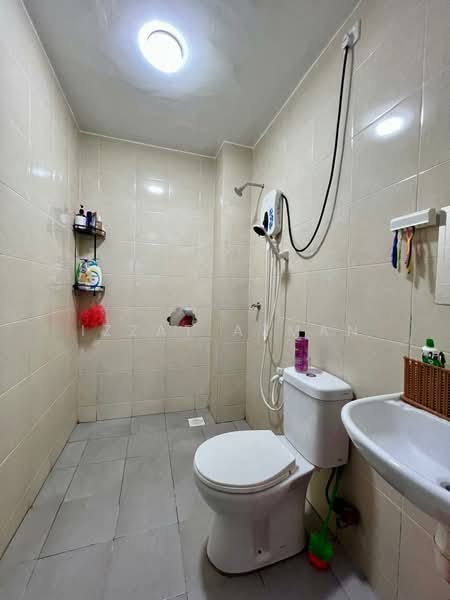 Terraced House for Sale in Kuantan (Pahang) - Izzat Azman - Bathroom - PropertyGuru.com.my