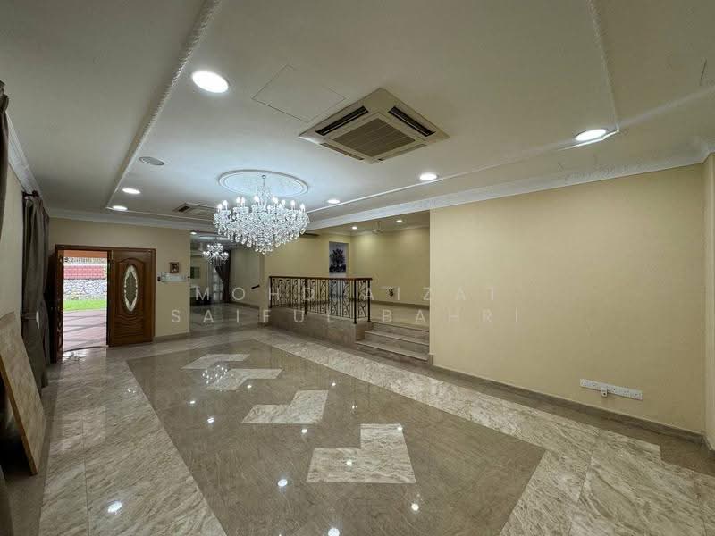 Rumah Berkembar untuk Dijual di Kota Damansara (Selangor) - Mohd Aizat Saiful Bahri - Living Room - PropertyGuru.com.my