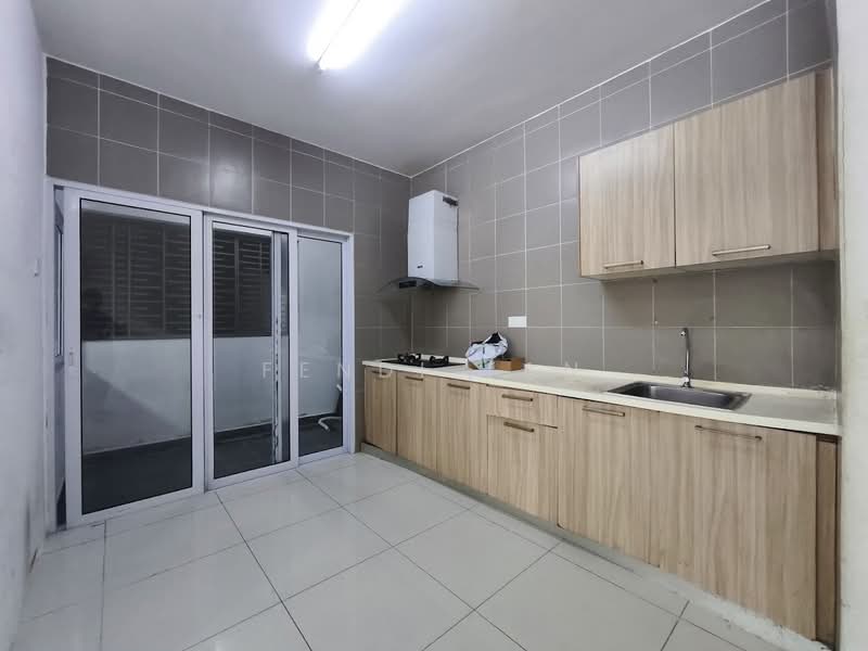 Condominium for Sale at Aurora Residence @ Lake Side City - Fendi tan - Kitchen - PropertyGuru.com.my