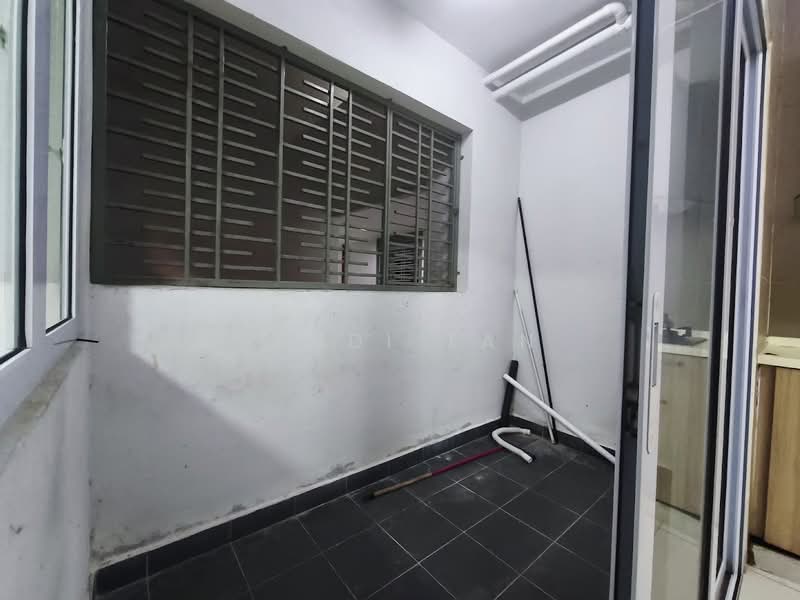 Condominium for Sale at Aurora Residence @ Lake Side City - Fendi tan - Balcony - PropertyGuru.com.my