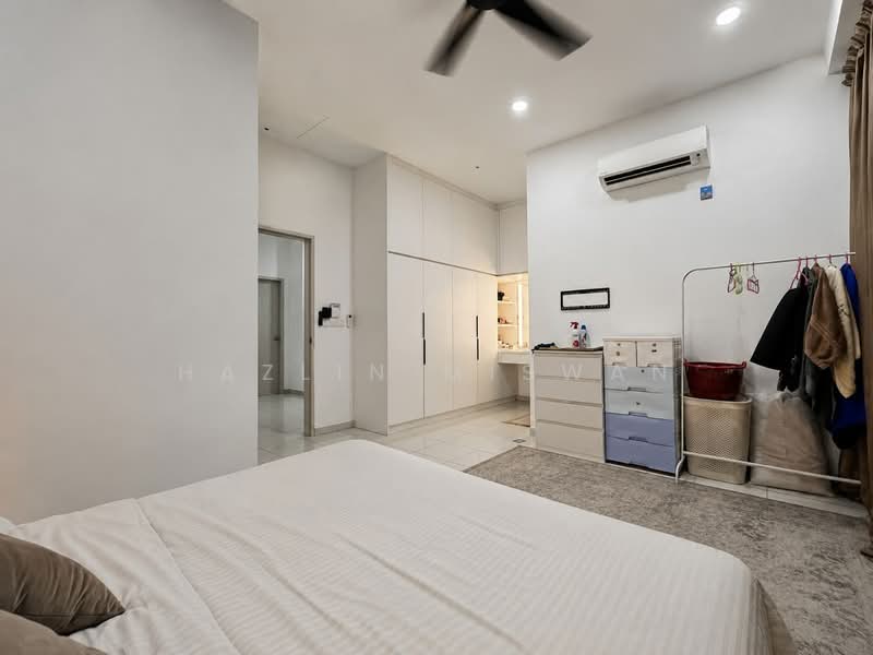 2-storey Terraced House for Sale in Setia Utama (Setia Alam) - Hazlin Miswan - PropertyGuru.com.my