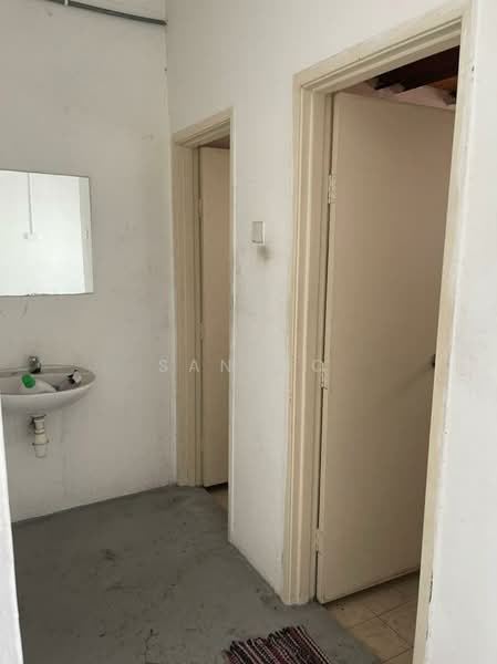 Shop / Office for Rent in Semenyih (Selangor) - San MC - Interior - PropertyGuru.com.my