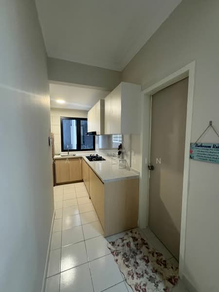 Kediaman Servis untuk Disewa di Residensi Bukit Tiara - Kays Chin - Kitchen - PropertyGuru.com.my