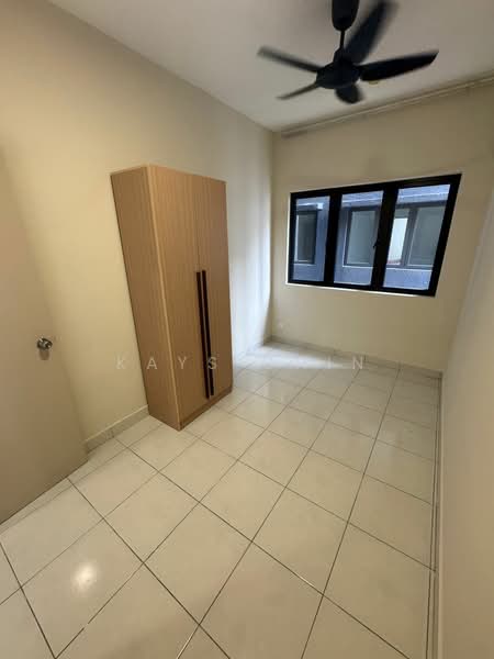Kediaman Servis untuk Disewa di Residensi Bukit Tiara - Kays Chin - Bedroom - PropertyGuru.com.my